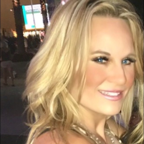 Meet your Posher, Robin - Picture 1 of 1